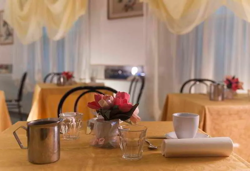 רימיני Hotel Ada