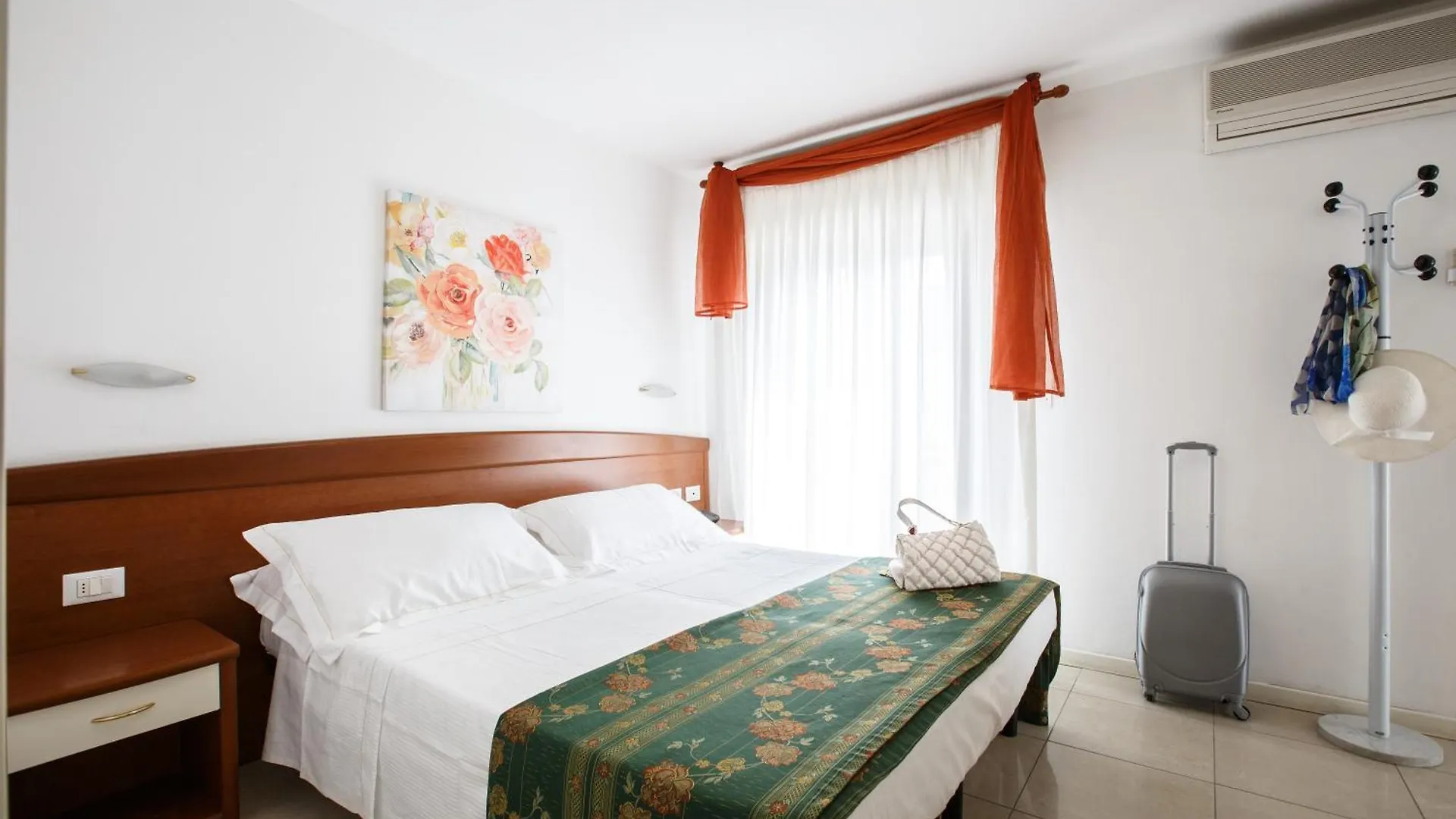 רימיני Hotel Ada איטליה