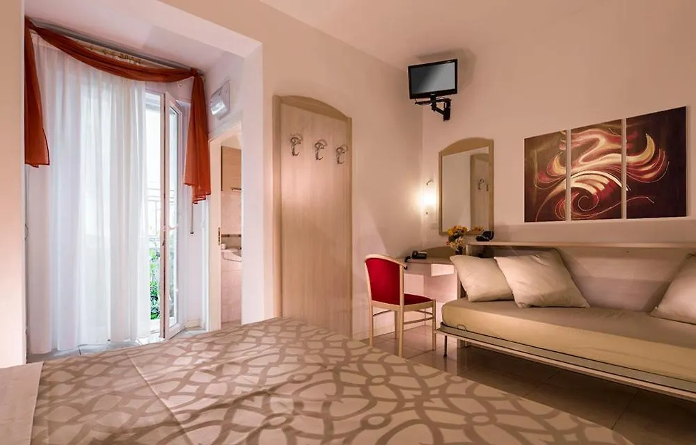 רימיני Hotel Ada