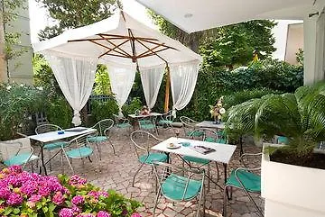 רימיני Hotel Ada 3*,  איטליה